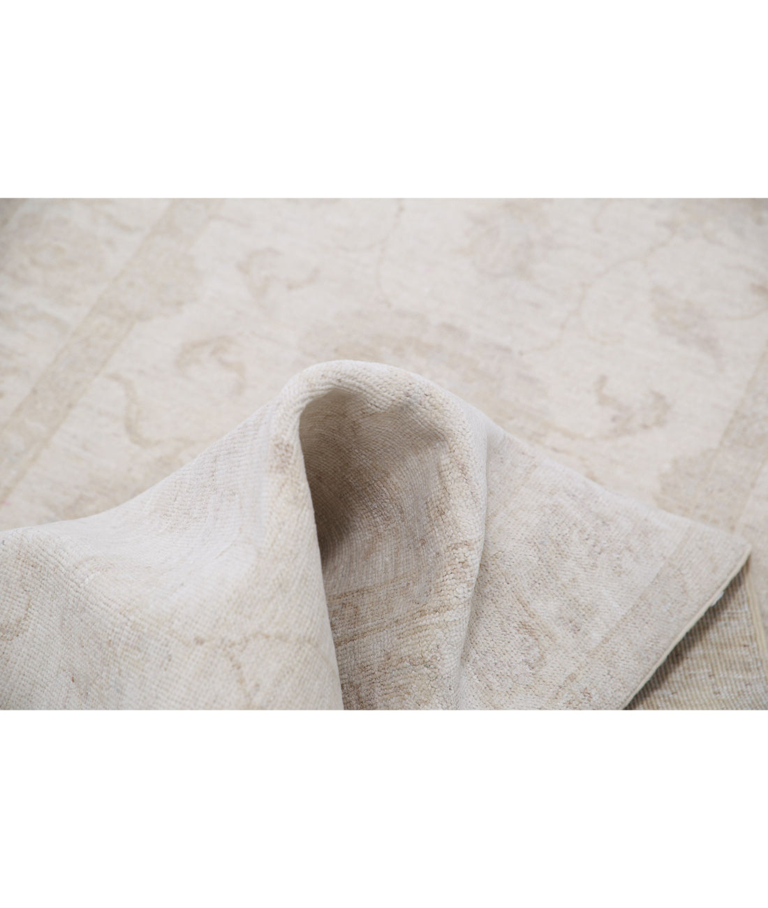 Hand Knotted Serenity Wool Rug - 2'6'' x 9'7'' 2'6'' x 9'7'' (75 X 288) / Ivory / Taupe