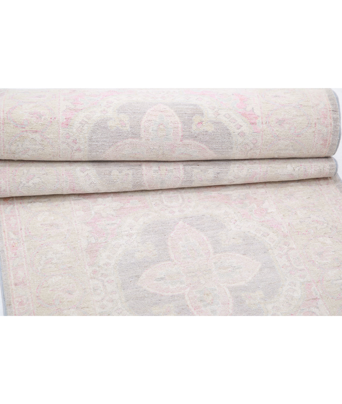 Hand Knotted Serenity Wool Rug - 2'7'' x 9'9'' 2'7'' x 9'9'' (78 X 293) / Grey / Ivory