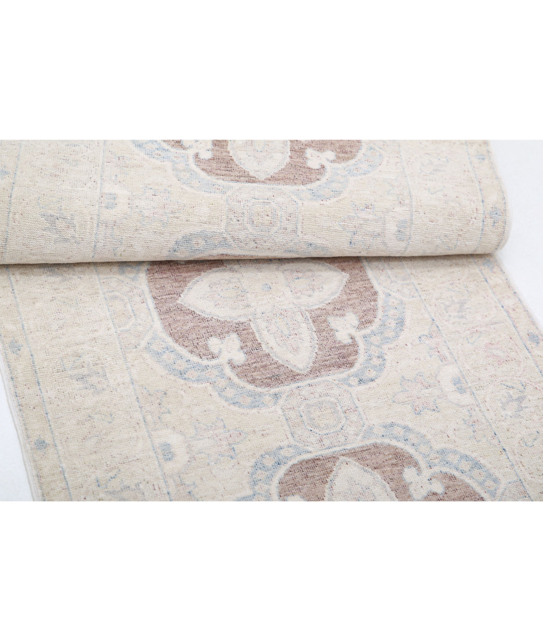 Hand Knotted Serenity Wool Rug - 2'6'' x 10'0'' 2'6'' x 10'0'' (75 X 300) / Brown / Ivory