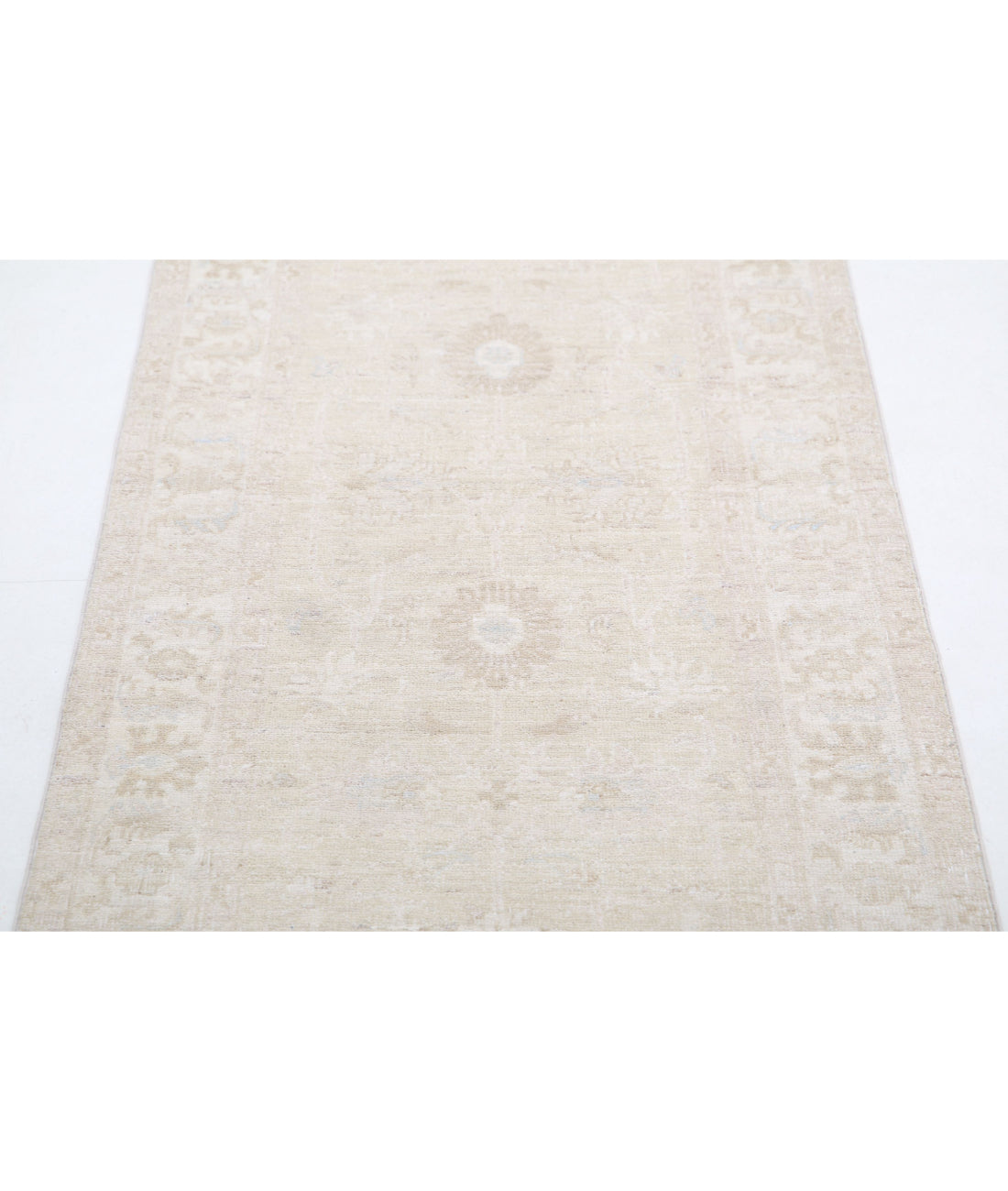 Hand Knotted Serenity Wool Rug - 2'4'' x 6'7'' 2'4'' x 6'7'' (70 X 198) / Taupe / Ivory