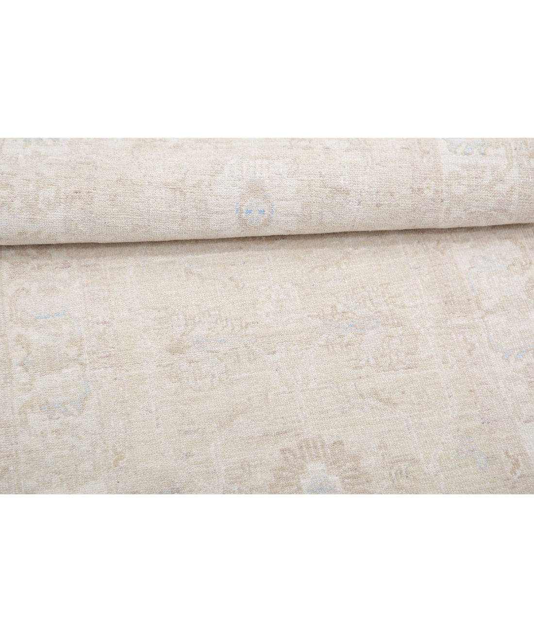 Hand Knotted Serenity Wool Rug - 2'4'' x 6'7'' 2'4'' x 6'7'' (70 X 198) / Taupe / Ivory