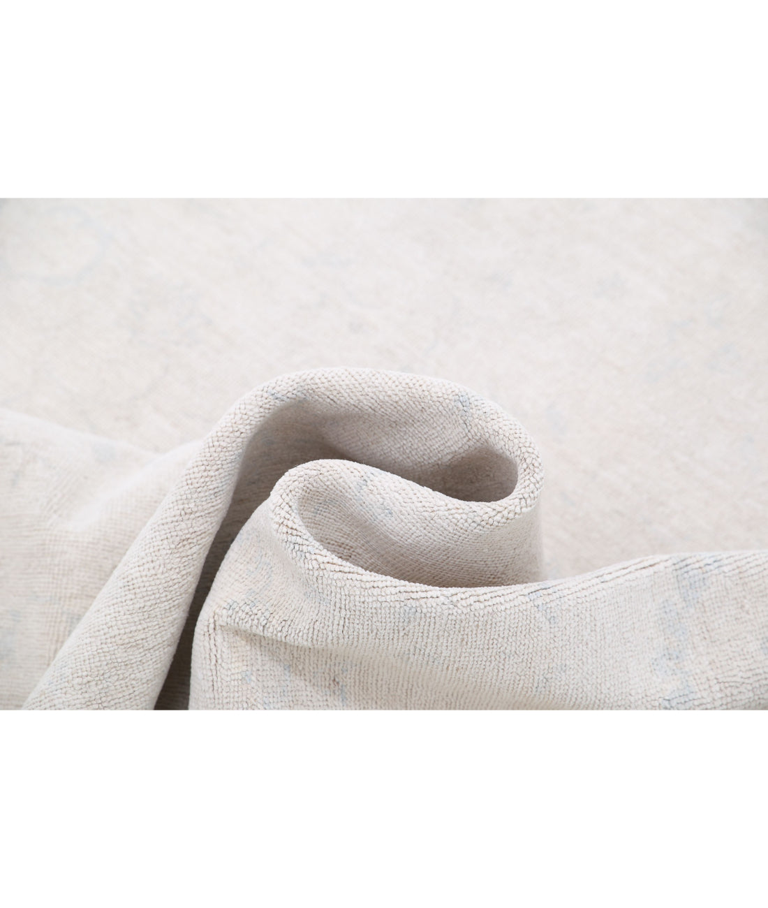 Hand Knotted Serenity Wool Rug - 5'7'' x 7'8'' 5'7'' x 7'8'' (168 X 230) / Ivory / Ivory