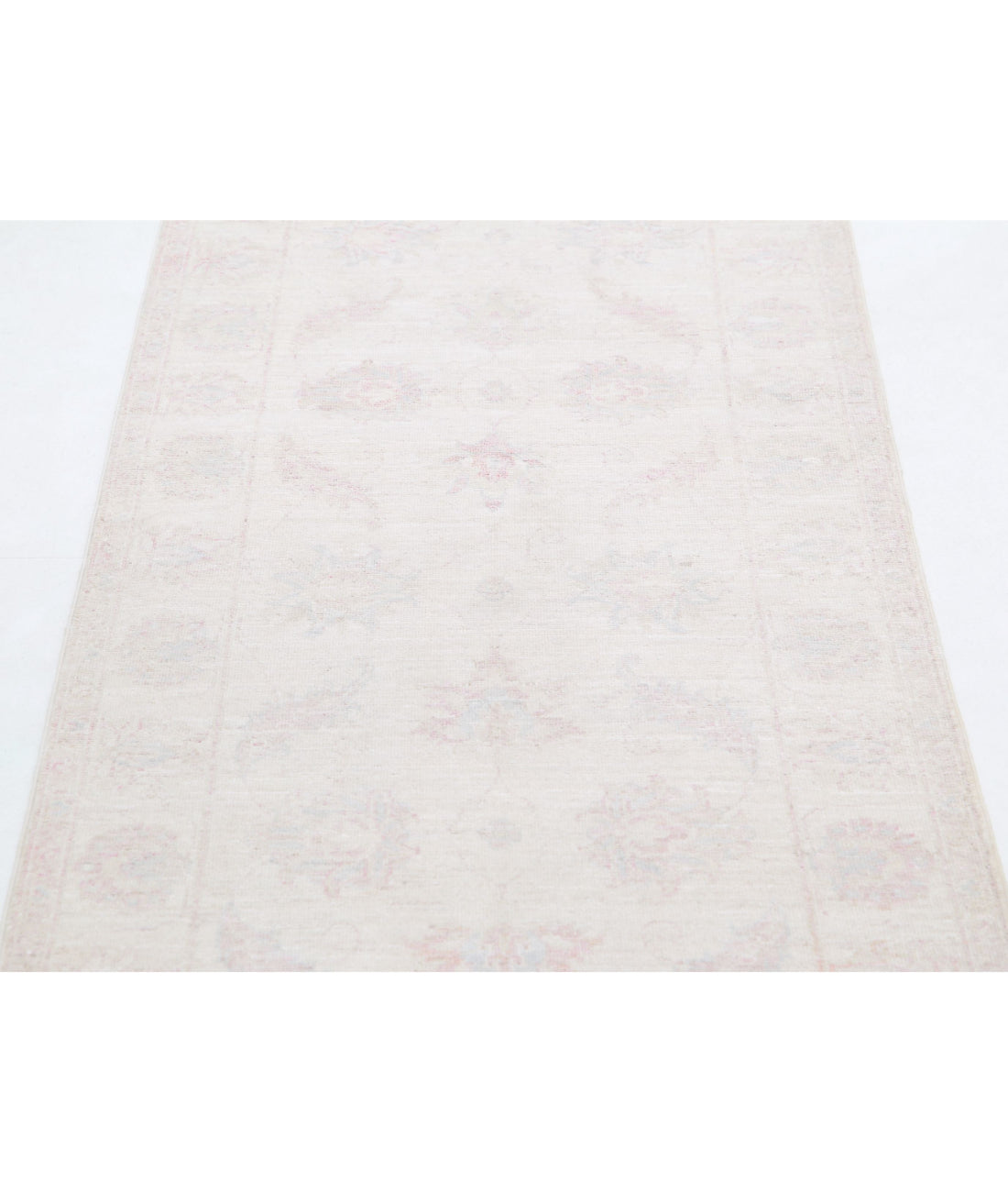 Hand Knotted Serenity Wool Rug - 2'7'' x 8'7'' 2'7'' x 8'7'' (78 X 258) / Ivory / Pink