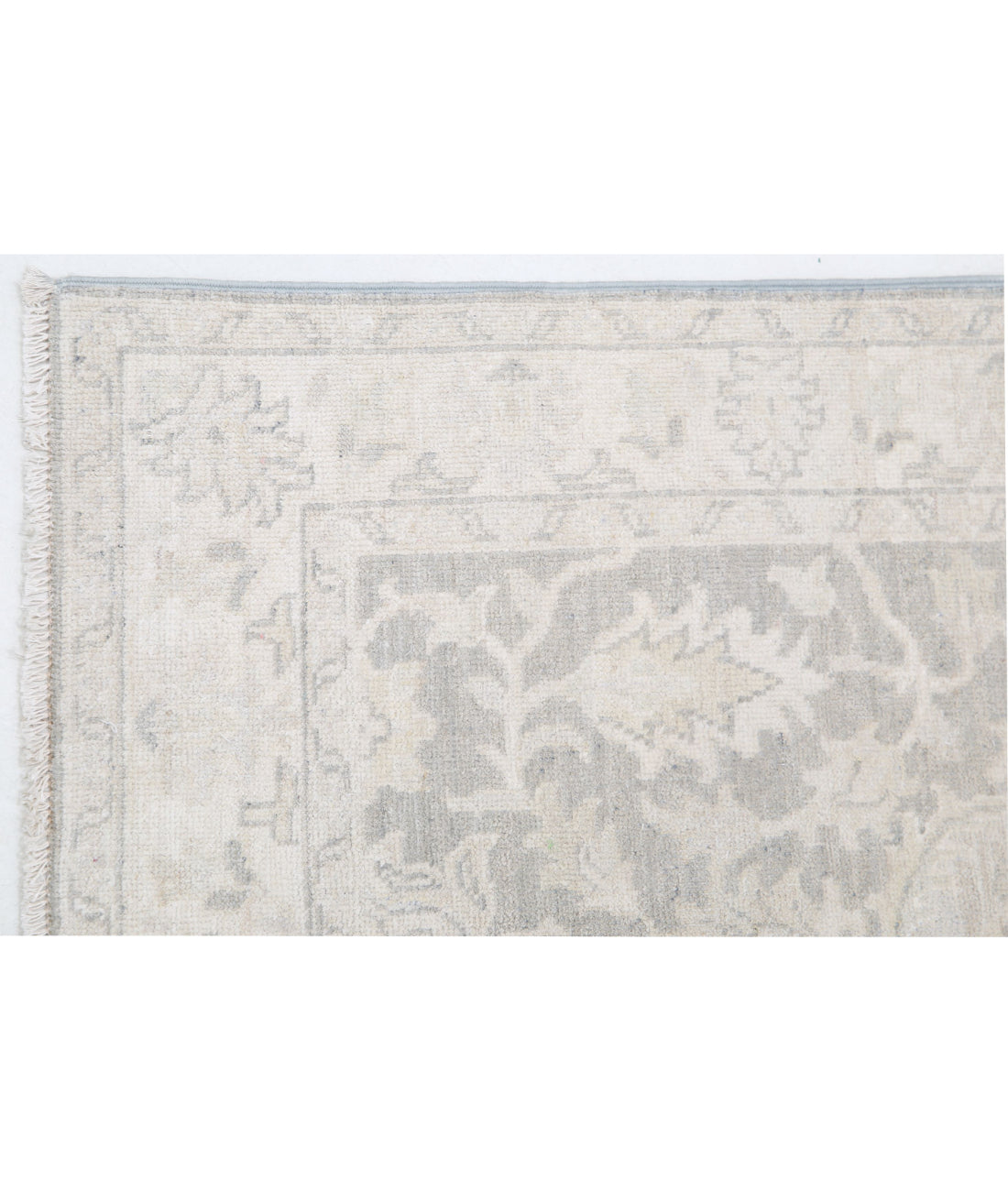Hand Knotted Serenity Wool Rug - 2'6'' x 5'11'' 2'6'' x 5'11'' (75 X 178) / Grey / Ivory