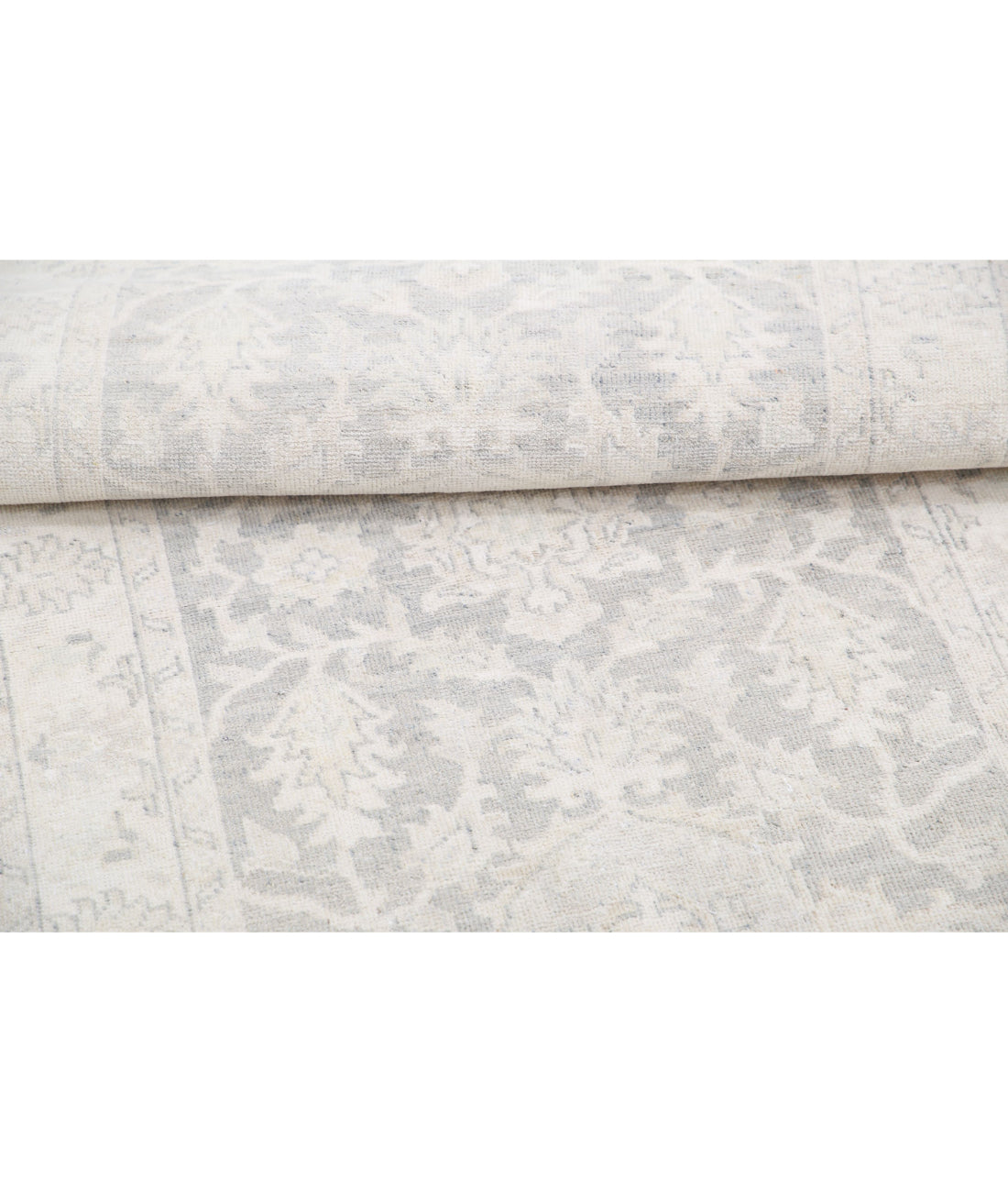 Hand Knotted Serenity Wool Rug - 2'6'' x 5'11'' 2'6'' x 5'11'' (75 X 178) / Grey / Ivory