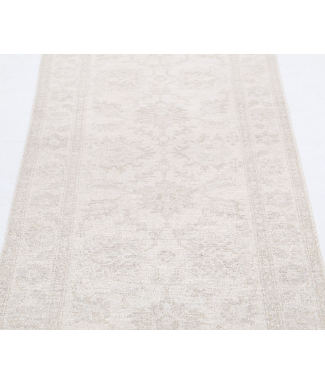 Hand Knotted Serenity Wool Rug - 2'6'' x 7'11'' 2'6'' x 7'11'' (75 X 238) / Ivory / Beige