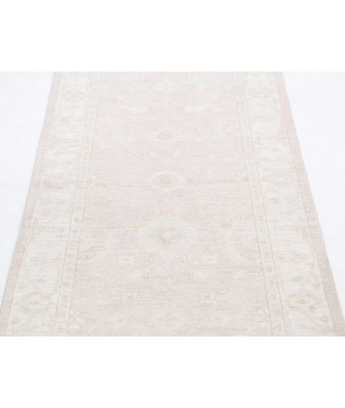 Hand Knotted Serenity Wool Rug - 2'7'' x 7'10'' 2'7'' x 7'10'' (78 X 235) / Taupe / Ivory