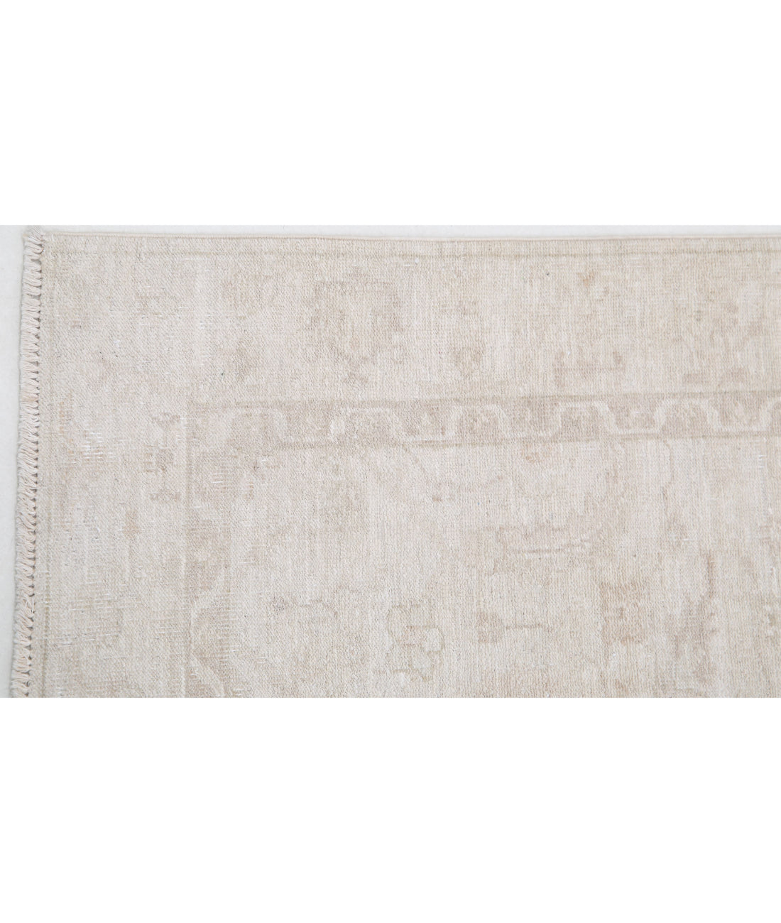 Hand Knotted Serenity Wool Rug - 2'7'' x 6'9'' 2'7'' x 6'9'' (78 X 203) / Ivory / Taupe