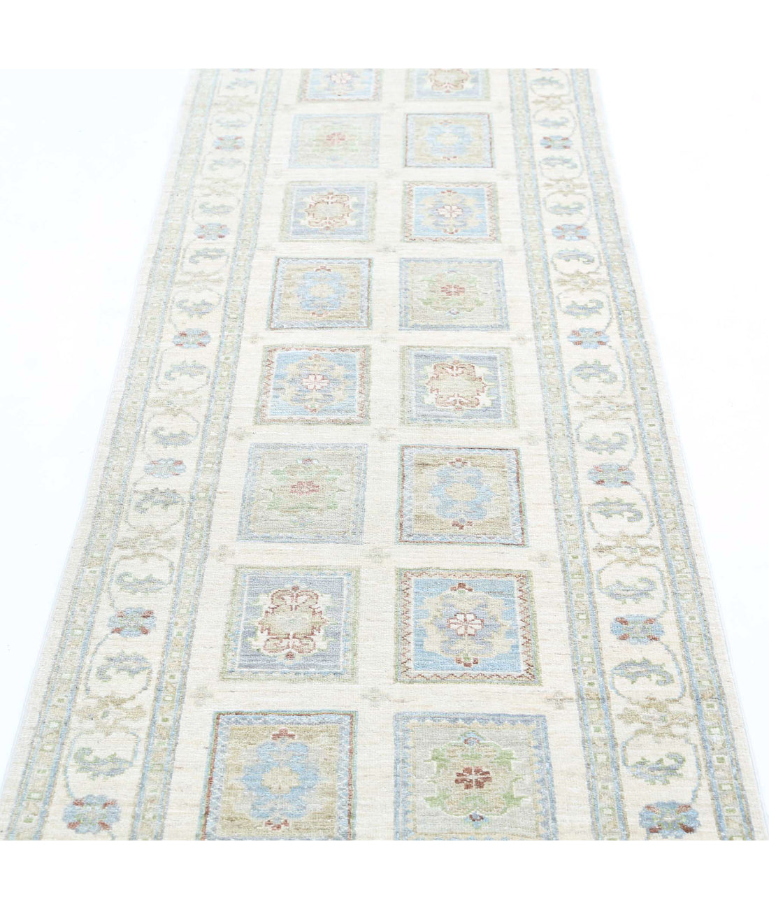 Hand Knotted Serenity Wool Rug - 2'6'' x 7'11'' 2'6'' x 7'11'' (75 X 238) / Ivory / Blue