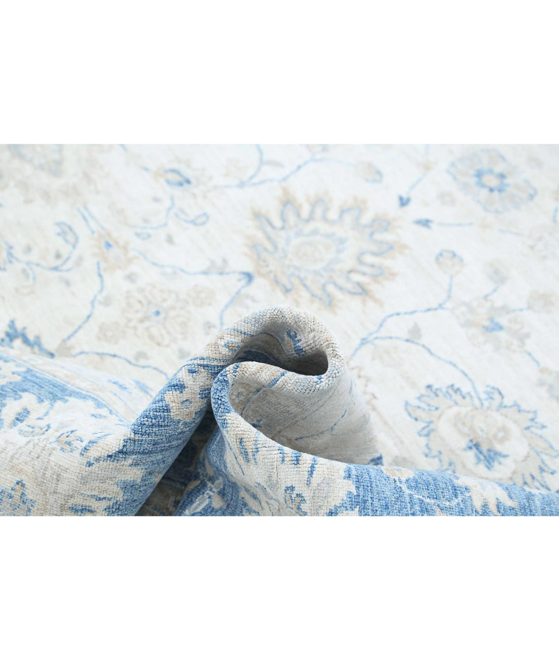 Hand Knotted Serenity Wool Rug - 8'0'' x 9'4'' 8'0'' x 9'4'' (240 X 280) / Ivory / Blue