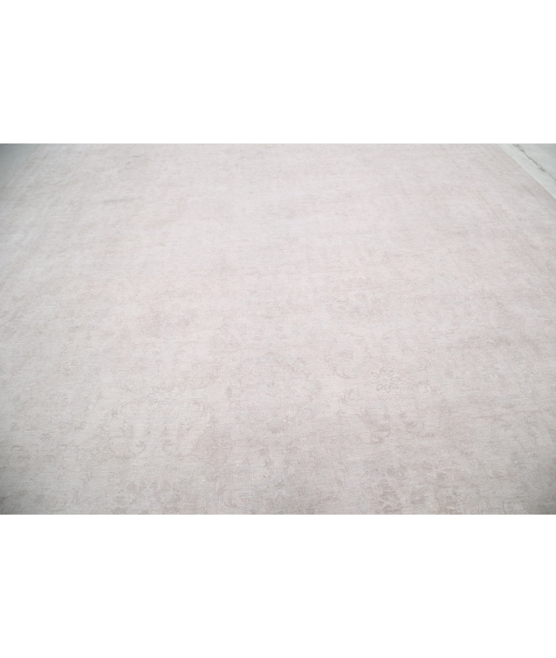 Hand Knotted Serenity Wool Rug - 13'0'' x 16'10'' 13'0'' x 16'10'' (390 X 505) / Ivory / Taupe
