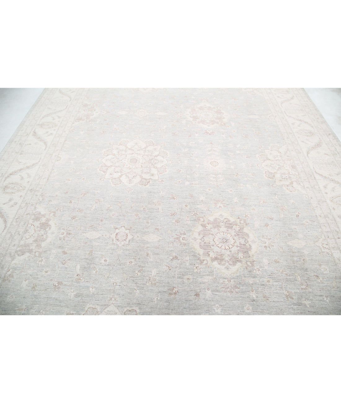 Hand Knotted Serenity Wool Rug - 9'0'' x 11'2'' 9'0'' x 11'2'' (270 X 335) / Grey / Ivory