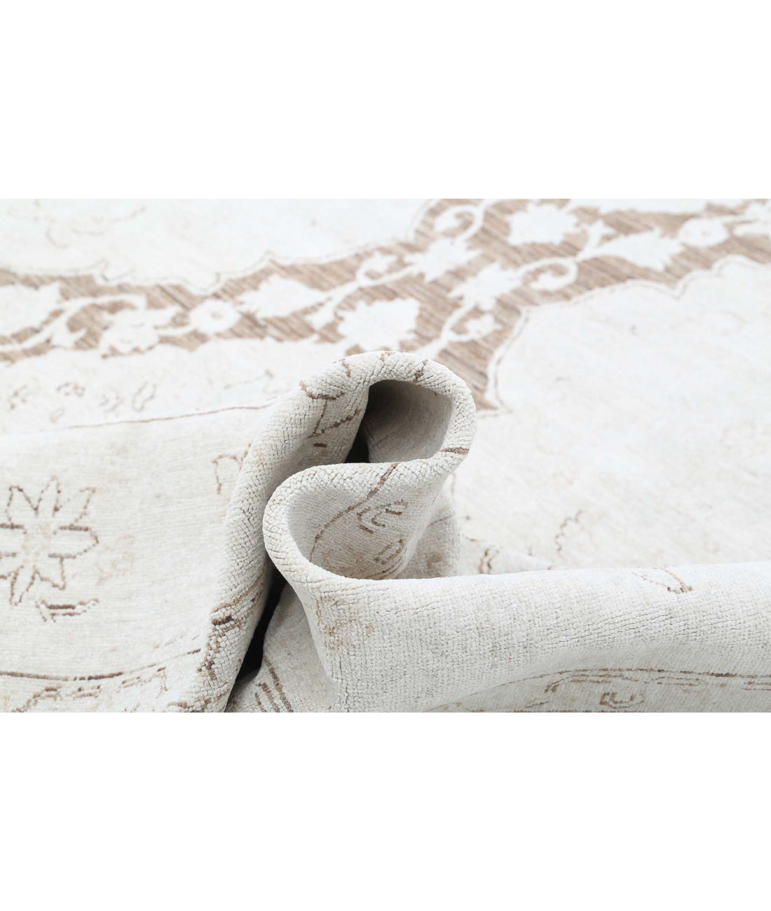 Hand Knotted Serenity Wool Rug - 13'0'' x 17'6'' 13'0'' x 17'6'' (390 X 525) / Brown / Ivory