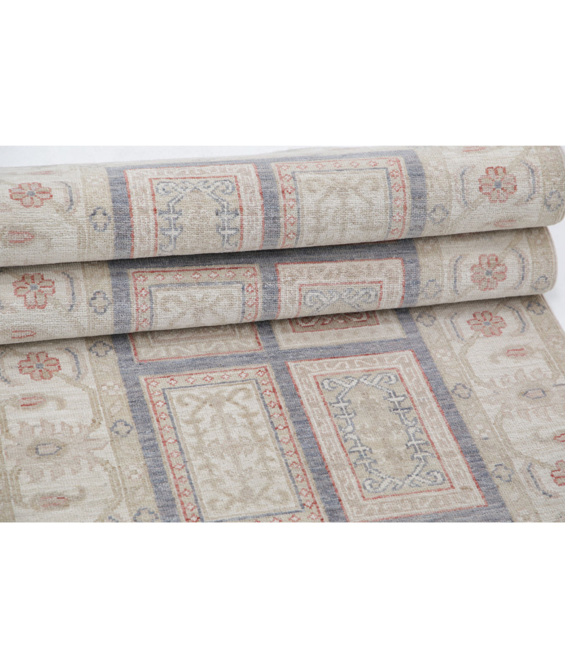 Hand Knotted Serenity Wool Rug - 2'7'' x 8'0'' 2'7'' x 8'0'' (78 X 240) / Grey / Ivory