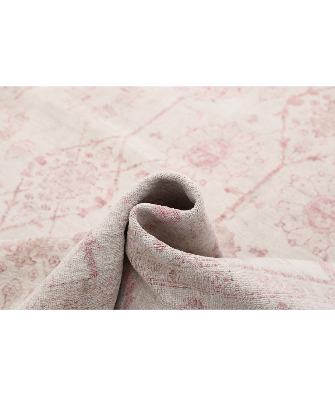 Hand Knotted Serenity Wool Rug - 8'6'' x 17'5'' 8'6'' x 17'5'' (255 X 523) / Ivory / Pink