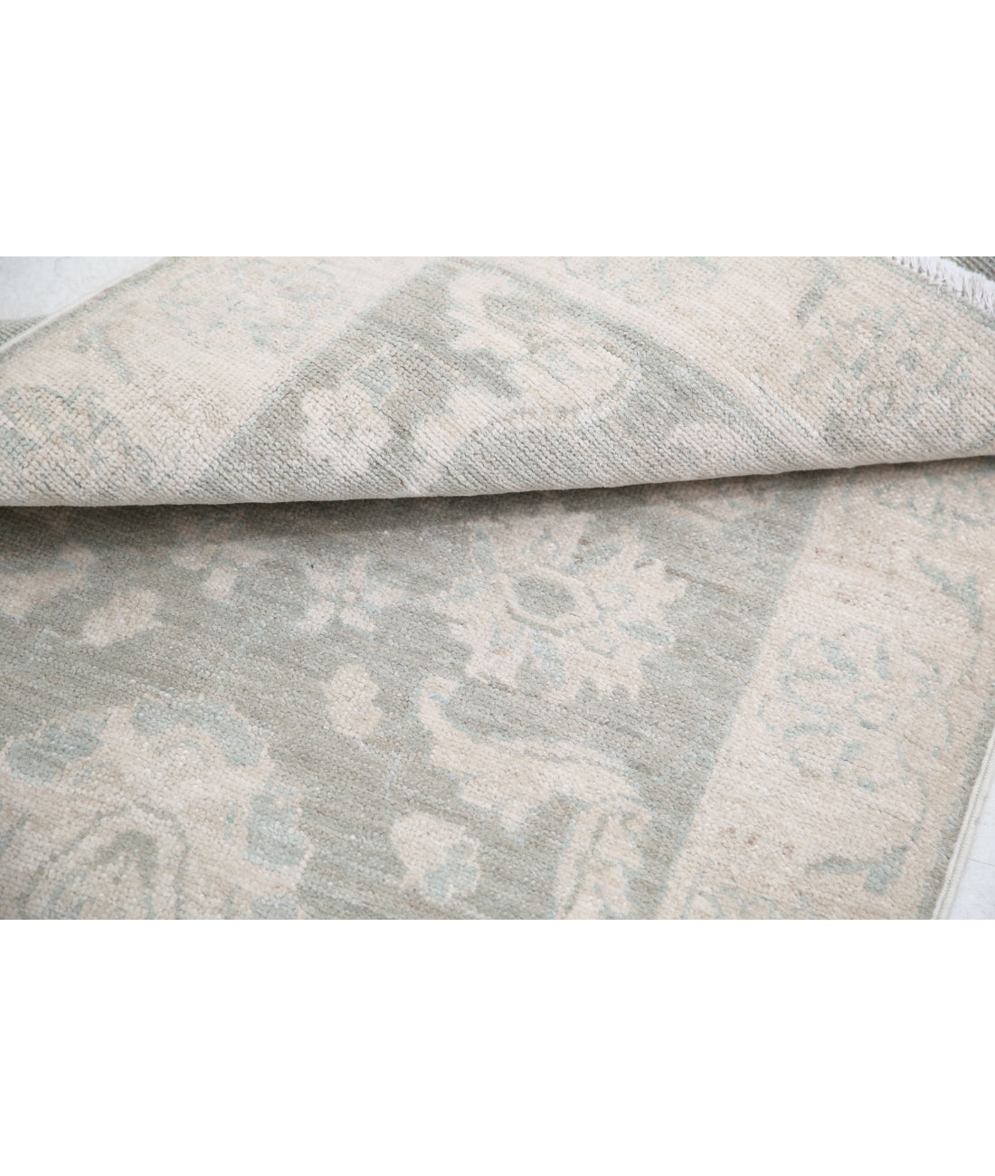 Hand Knotted Serenity Wool Rug - 2'0'' x 3'0'' 2'0'' x 3'0'' (60 X 90) / Grey / Ivory