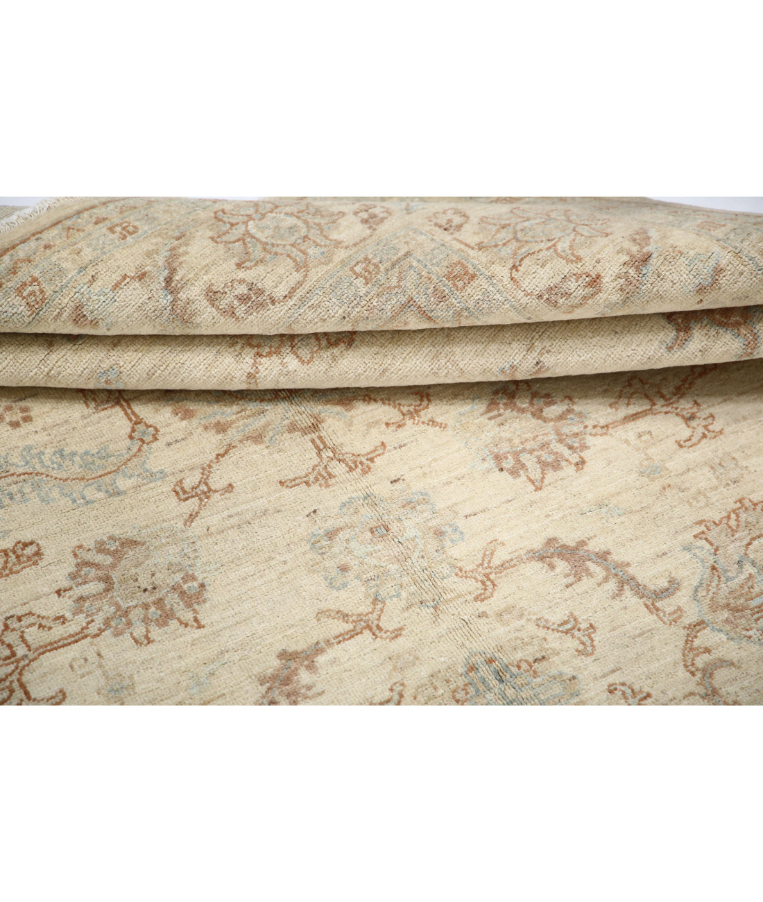 Hand Knotted Serenity Wool Rug - 5'5'' x 7'6'' 5'5'' x 7'6'' (163 X 225) / Ivory / Ivory