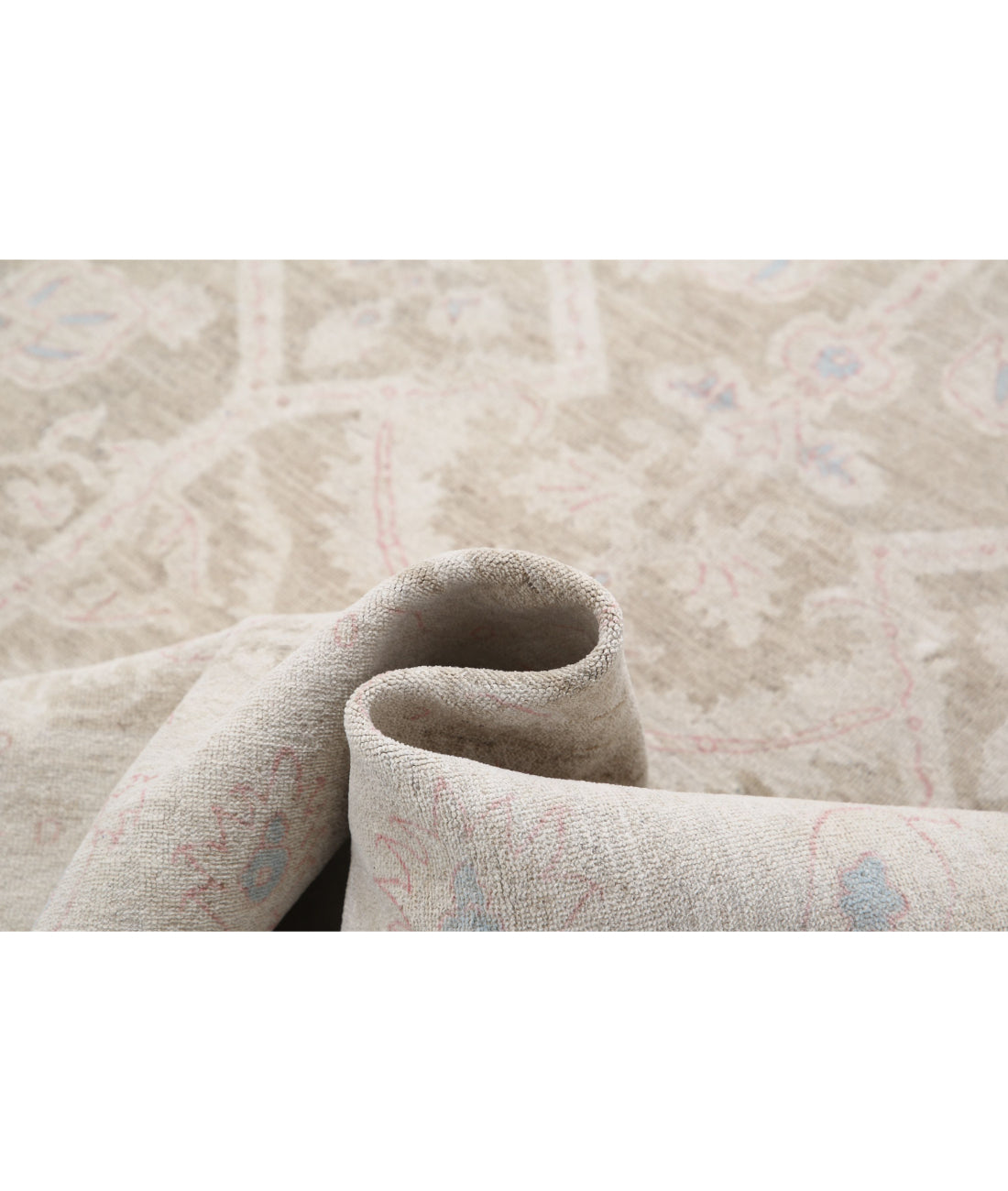 Hand Knotted Serenity Wool Rug - 6'5'' x 25'10'' 6'5'' x 25'10'' (193 X 775) / Ivory / Brown