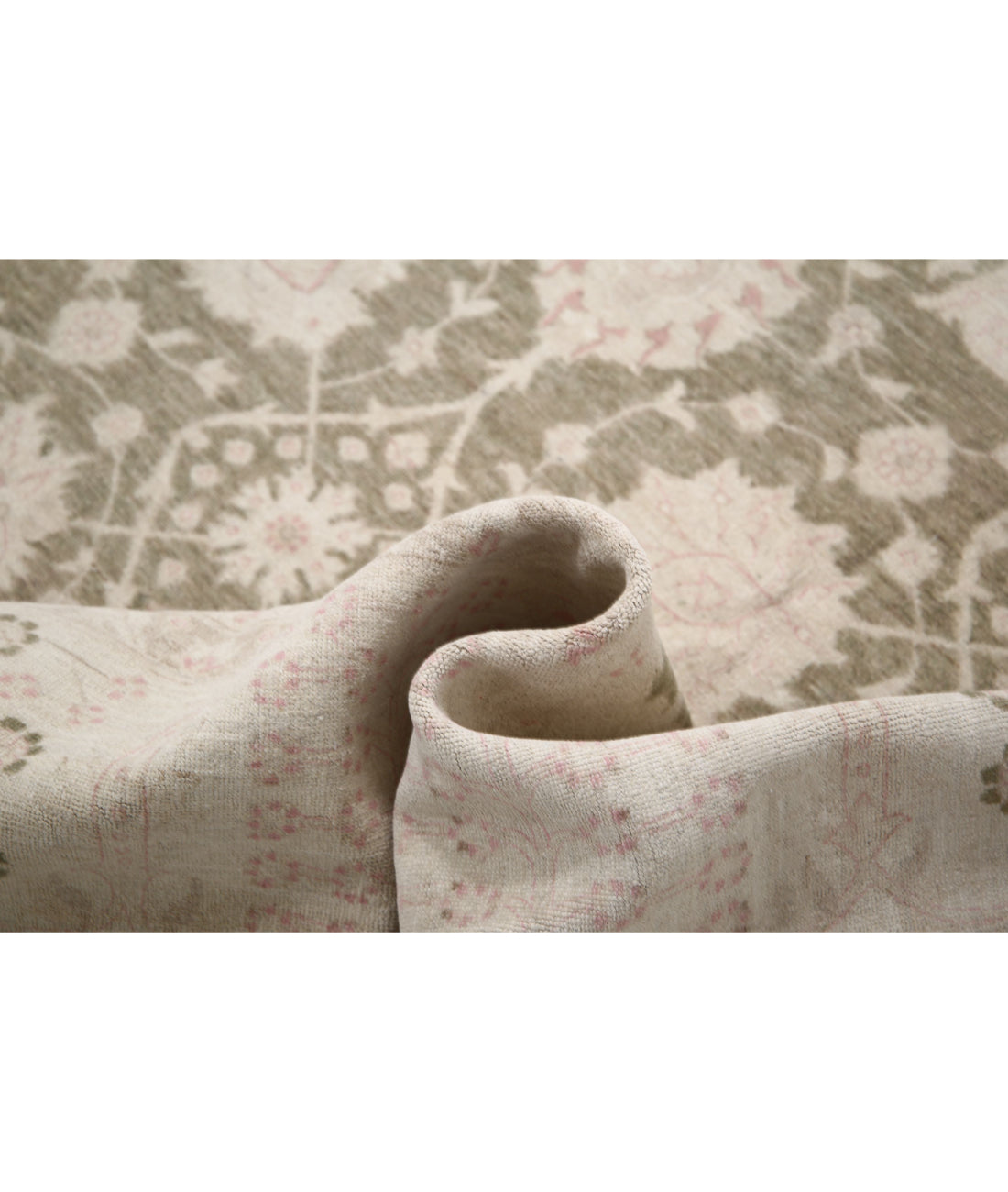 Hand Knotted Serenity Wool Rug - 11'11'' x 14'5'' 11'11'' x 14'5'' (358 X 433) / Green / Ivory