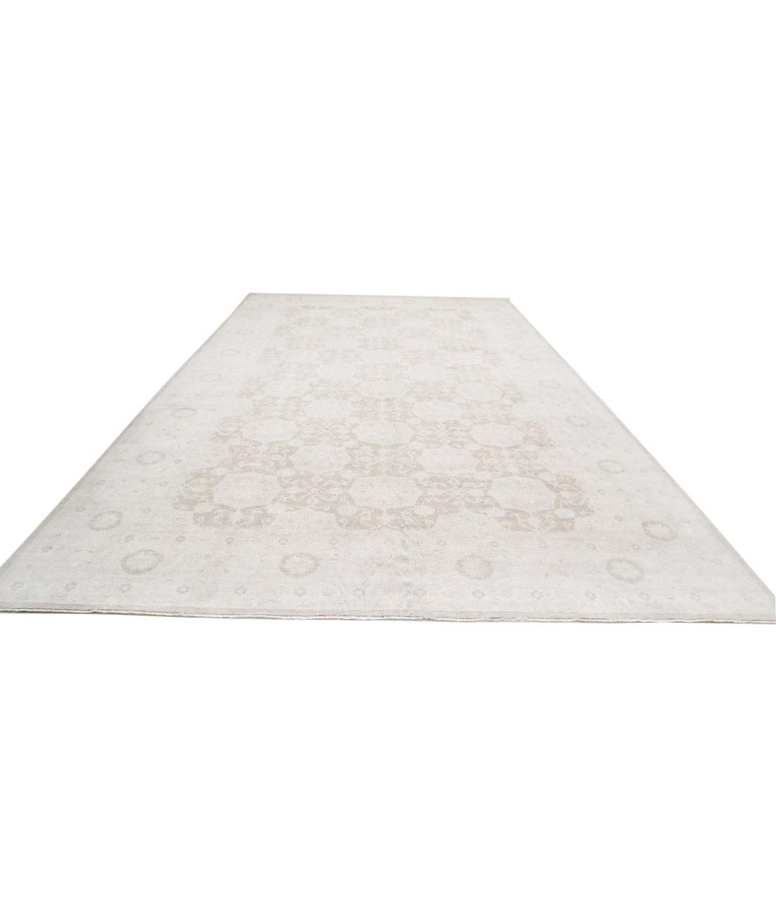 Hand Knotted Serenity Wool Rug - 10'10'' x 18'5'' 10'10'' x 18'5'' (325 X 553) / Taupe / Ivory