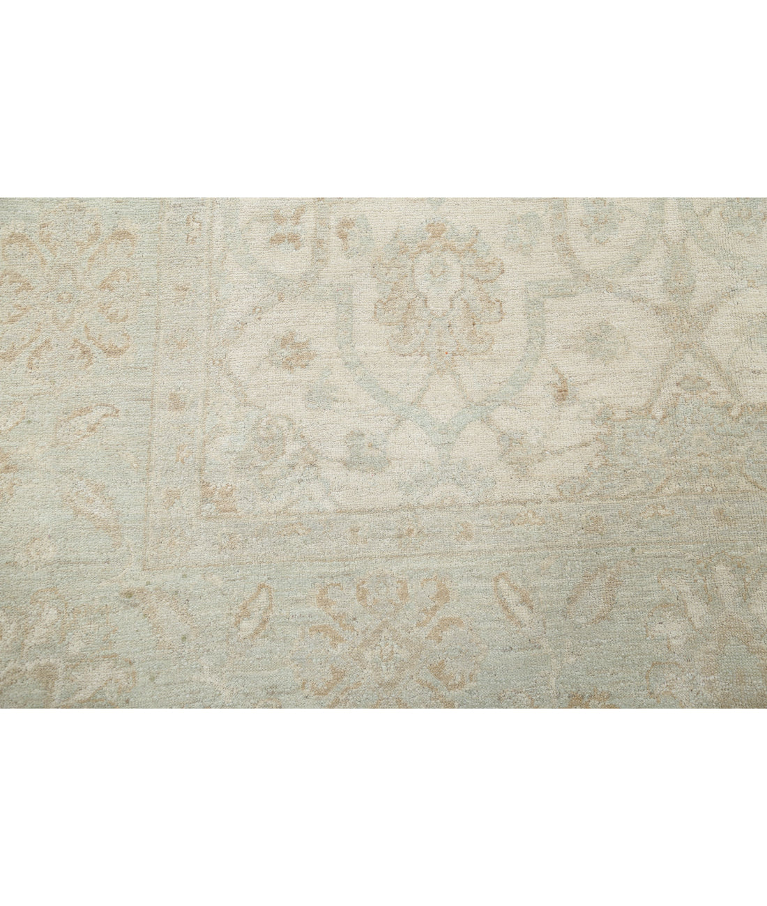 Hand Knotted Serenity Wool Rug - 6'0'' x 8'7'' 6'0'' x 8'7'' (180 X 258) / Ivory / Green
