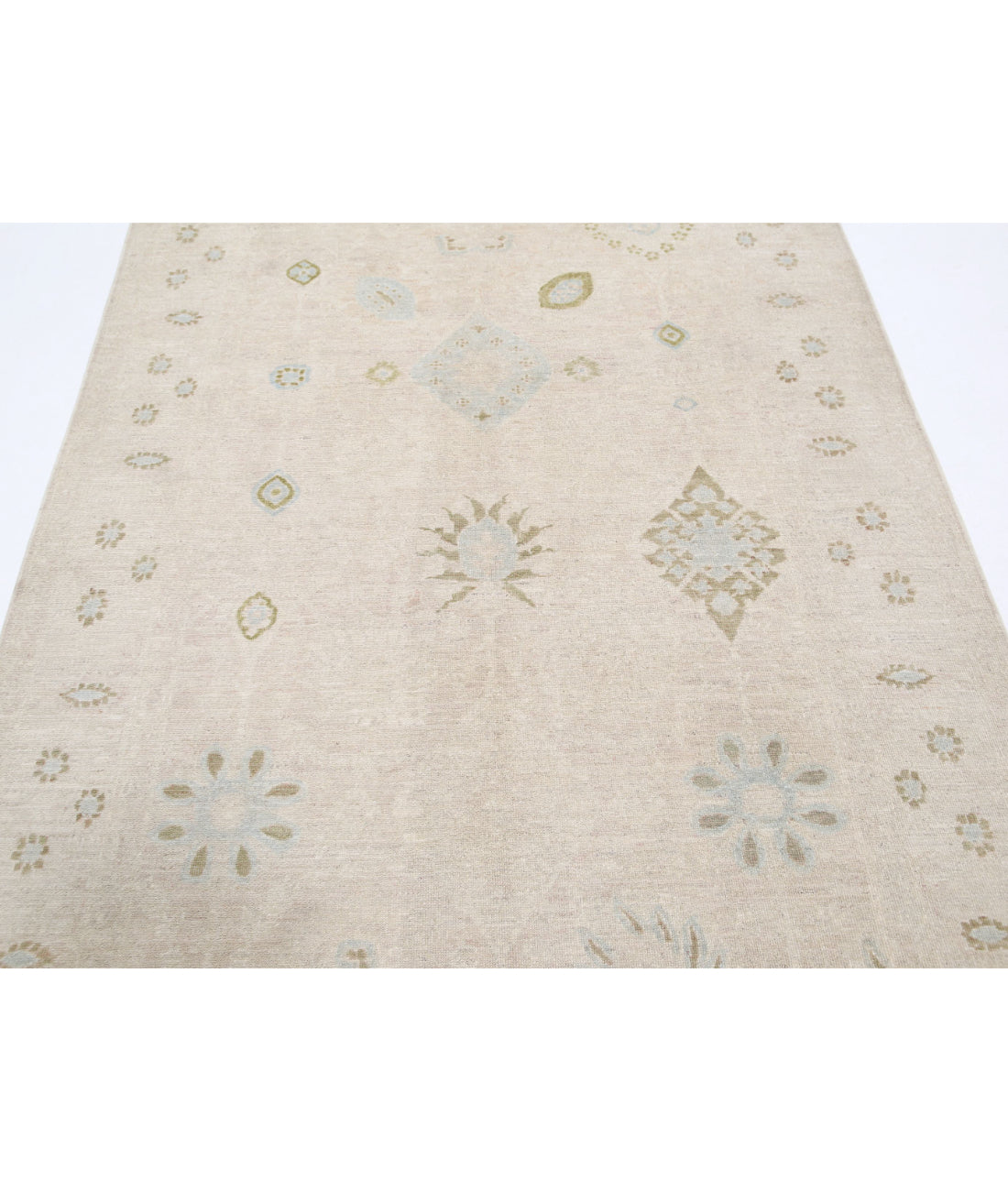 Hand Knotted Serenity Wool Rug - 4'9'' x 7'5'' 4'9'' x 7'5'' (143 X 223) / Taupe / Ivory