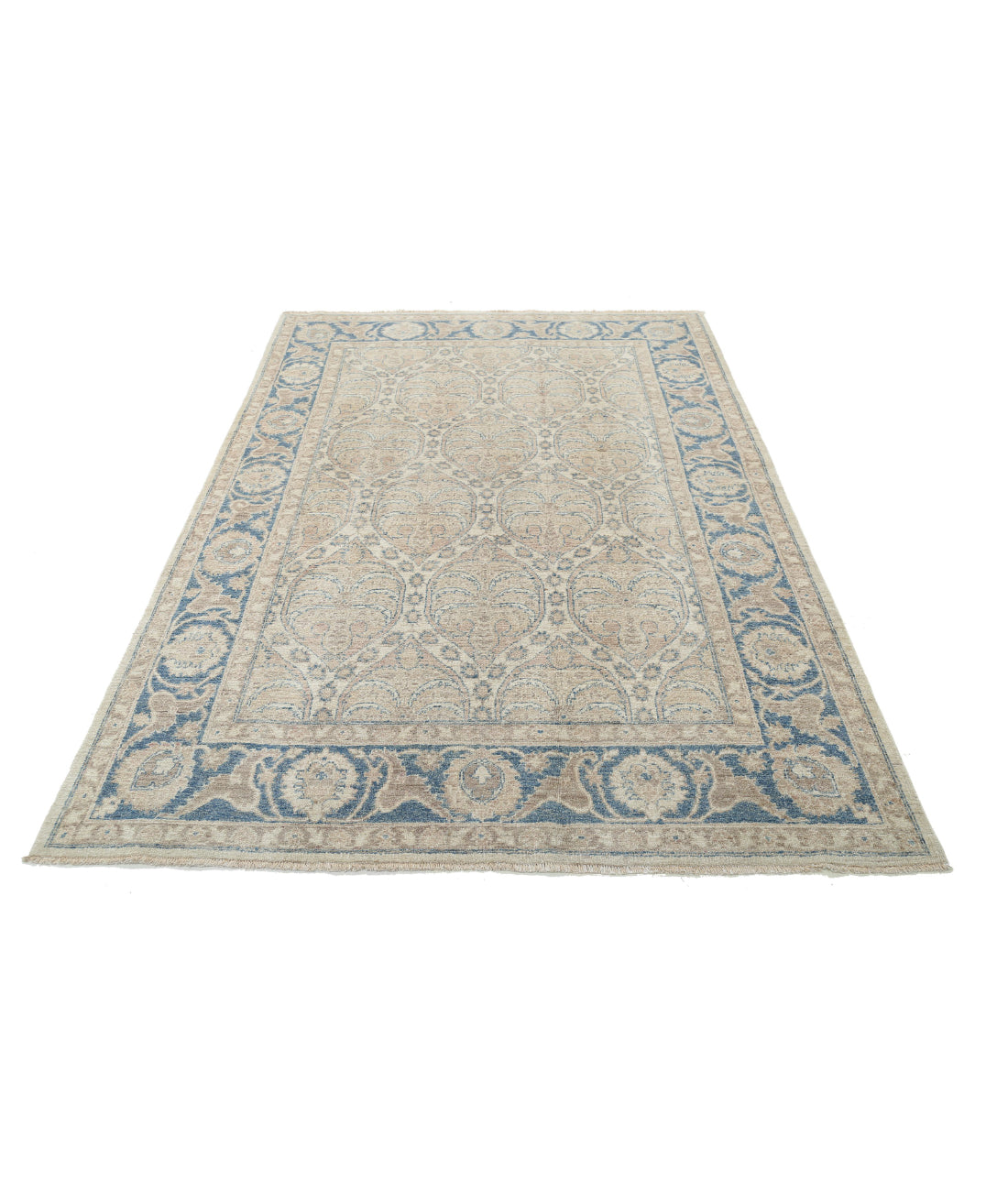 Hand Knotted Serenity Wool Rug - 5'6'' x 7'9'' 5'6'' x 7'9'' (165 X 233) / Ivory / Blue