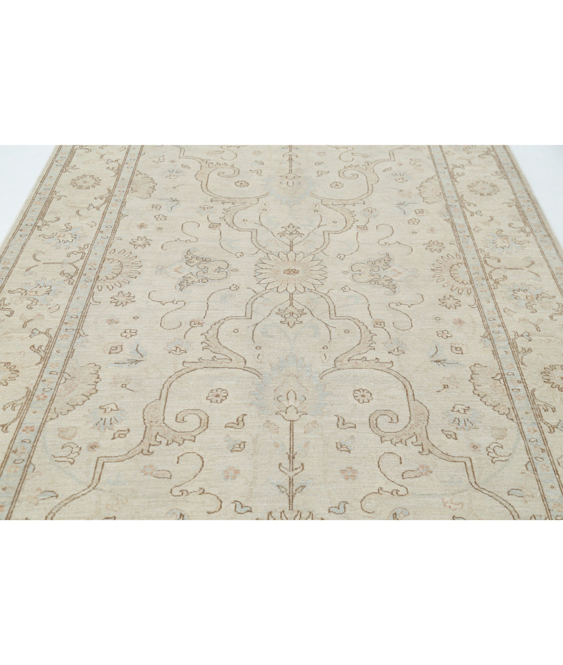 Hand Knotted Serenity Wool Rug - 6'0'' x 8'11'' 6'0'' x 8'11'' (180 X 268) / Ivory / Silver