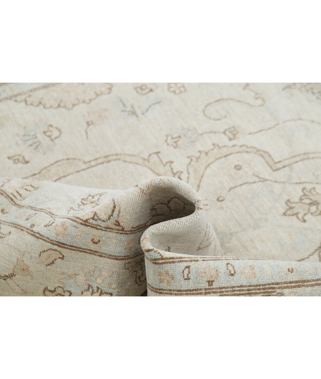 Hand Knotted Serenity Wool Rug - 6'0'' x 8'11'' 6'0'' x 8'11'' (180 X 268) / Ivory / Silver