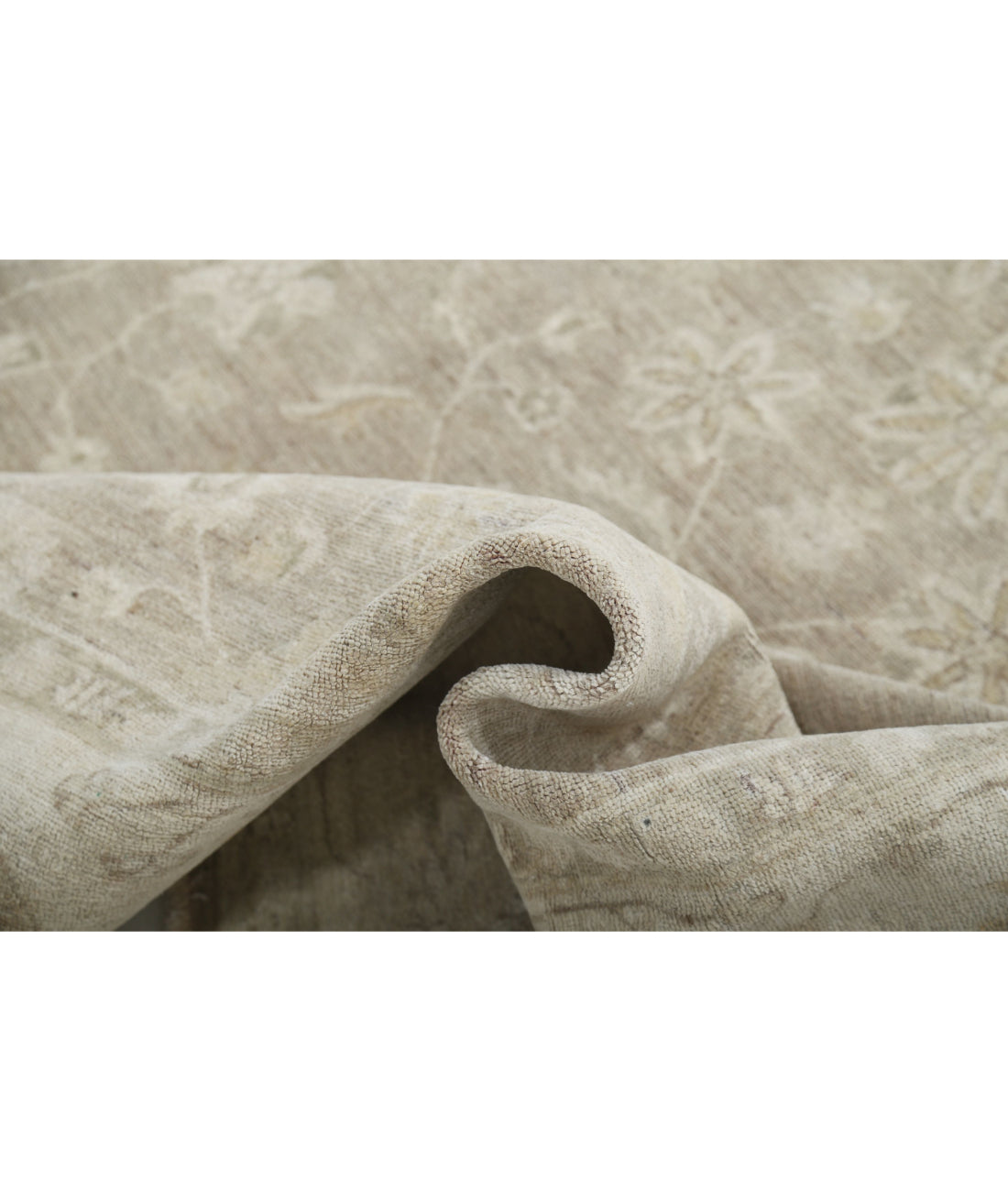 Hand Knotted Serenity Wool Rug - 6'4'' x 8'0'' 6'4'' x 8'0'' (190 X 240) / Taupe / Ivory