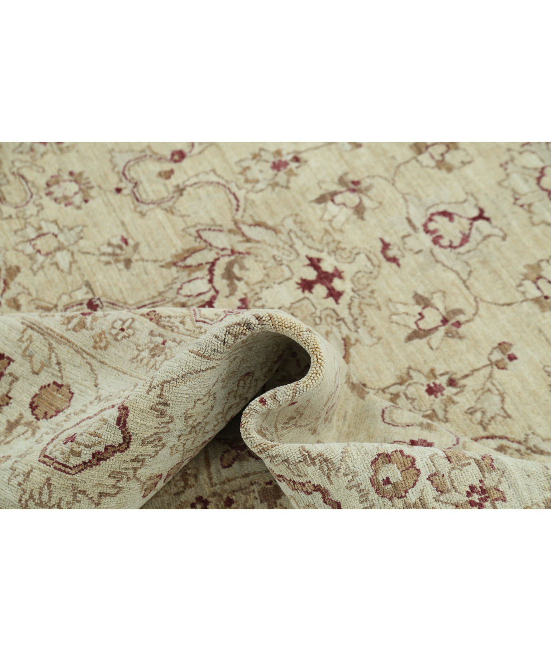 Hand Knotted Serenity Wool Rug - 7'10'' x 9'4'' 7'10'' x 9'4'' (235 X 280) / Beige / Ivory
