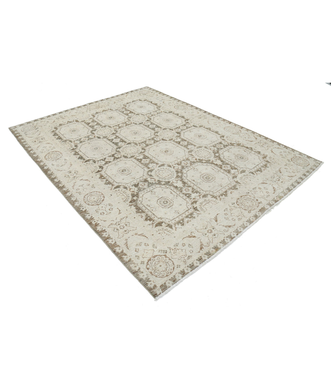 Hand Knotted Serenity Wool Rug - 6'6'' x 8'6'' 6'6'' x 8'6'' (195 X 255) / Brown / Ivory