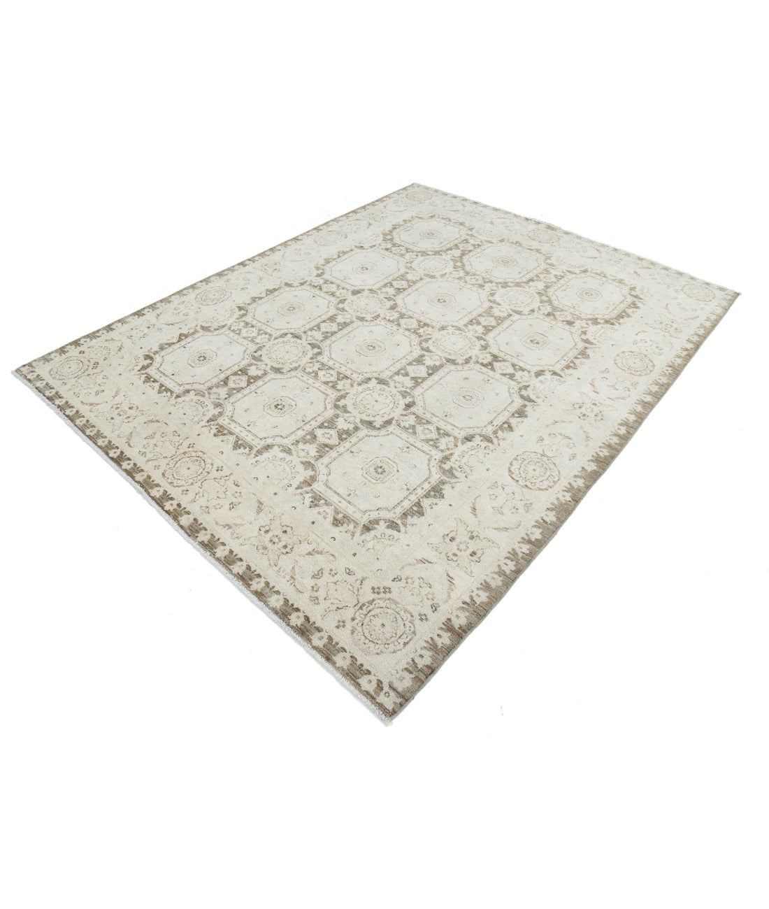 Hand Knotted Serenity Wool Rug - 6'6'' x 8'6'' 6'6'' x 8'6'' (195 X 255) / Brown / Ivory