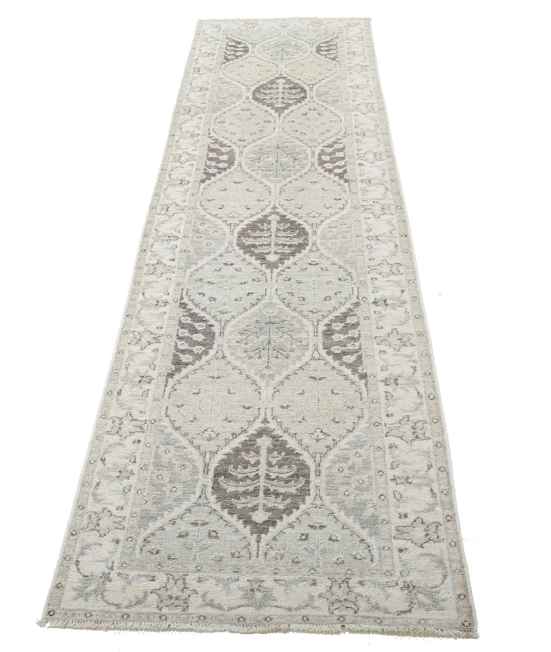 Hand Knotted Serenity Wool Rug - 2'6'' x 9'5'' 2'6'' x 9'5'' (75 X 283) / Grey / Ivory