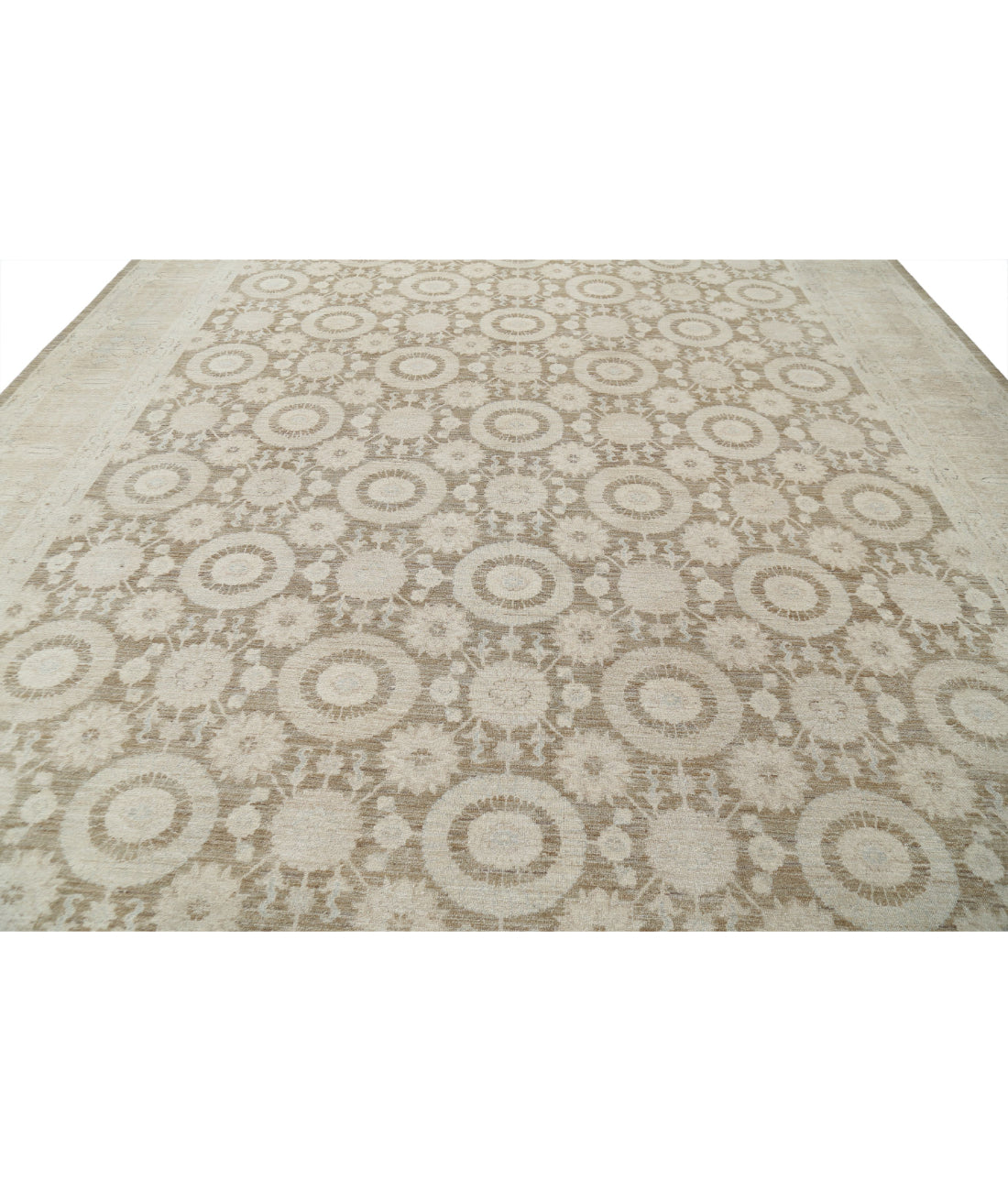 Hand Knotted Serenity Wool Rug - 7'8'' x 9'10'' 7'8'' x 9'10'' (230 X 295) / Taupe / Ivory