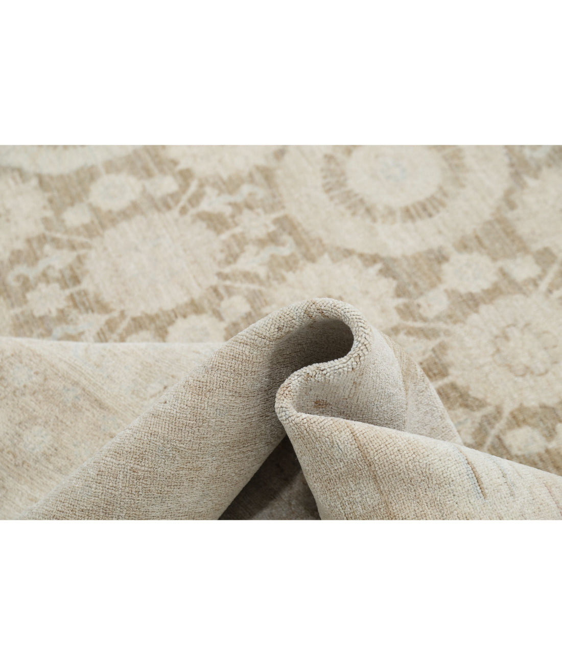 Hand Knotted Serenity Wool Rug - 7'8'' x 9'10'' 7'8'' x 9'10'' (230 X 295) / Taupe / Ivory