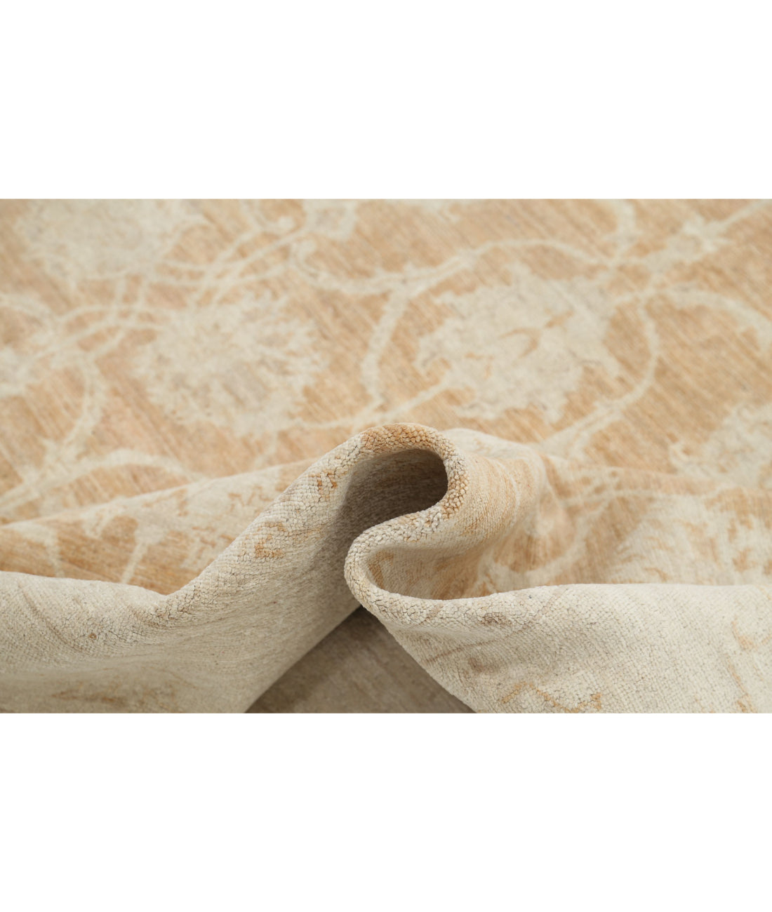 Hand Knotted Serenity Wool Rug - 7'10'' x 9'5'' 7'10'' x 9'5'' (235 X 283) / Orange / Ivory