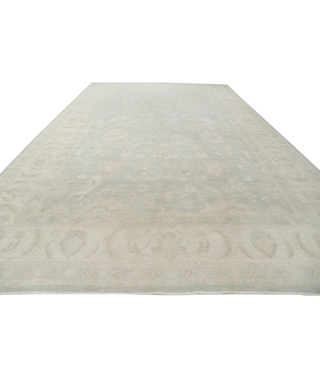 Hand Knotted Serenity Wool Rug - 13'2'' x 20'6'' 13'2'' x 20'6'' (395 X 615) / Green / Ivory