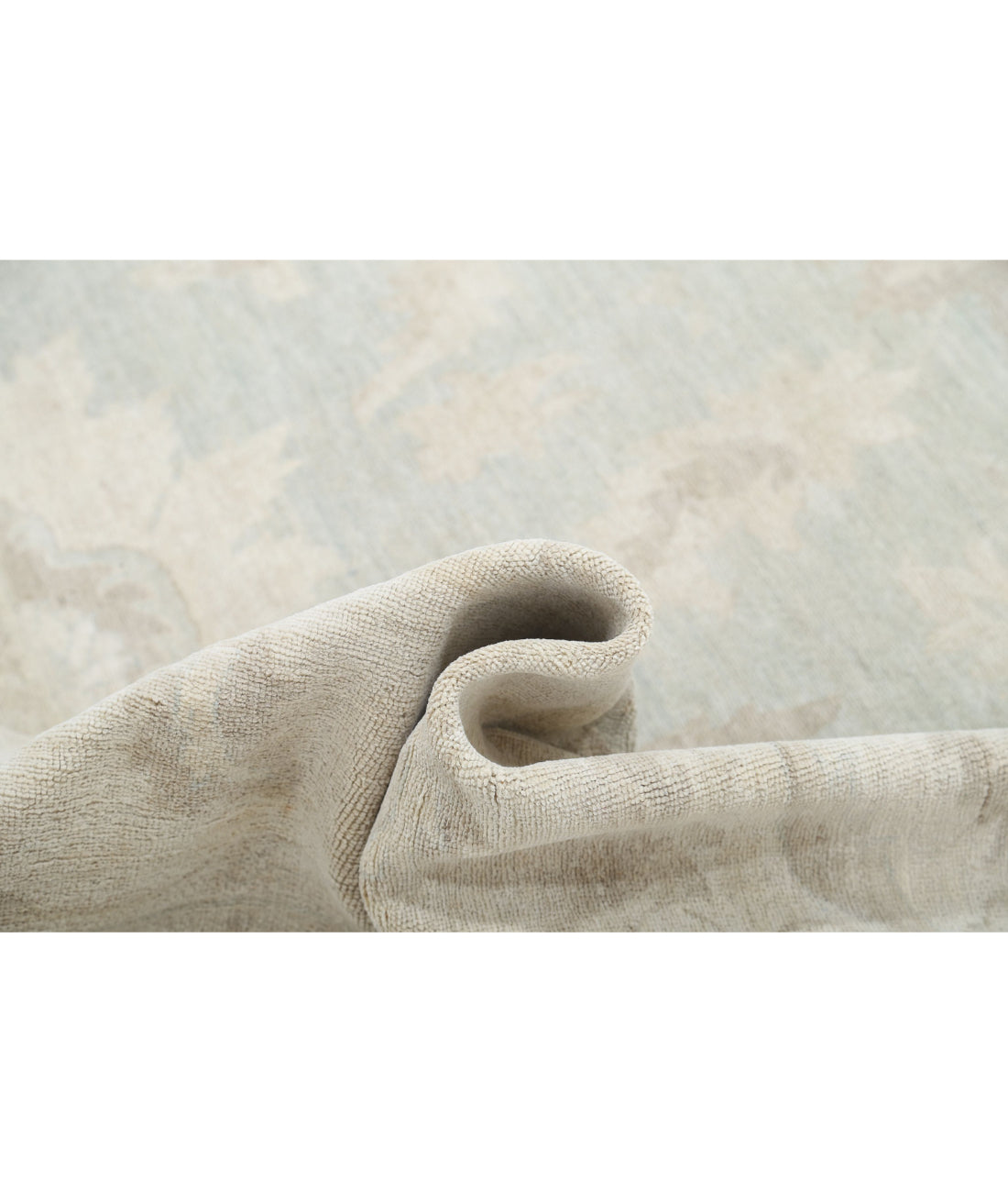 Hand Knotted Serenity Wool Rug - 13'2'' x 20'6'' 13'2'' x 20'6'' (395 X 615) / Green / Ivory