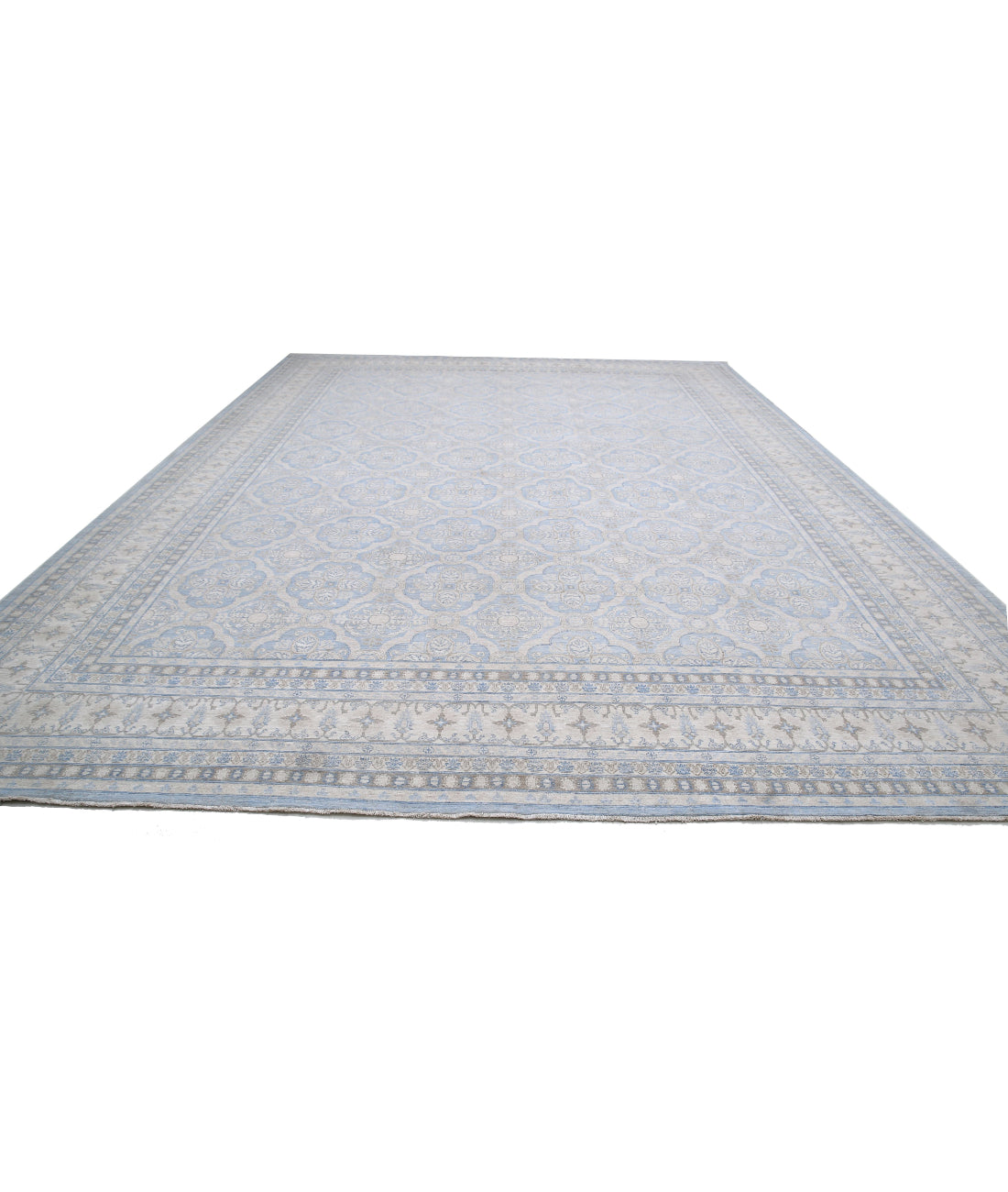 Hand Knotted Serenity Wool Rug - 14'1'' x 18'9'' 14'1'' x 18'9'' (423 X 563) / Blue / Ivory