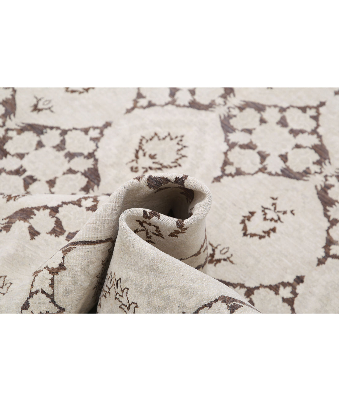 Hand Knotted Fine Serenity Wool Rug - 8'11'' x 11'8'' 8'11'' x 11'8'' (268 X 350) / Brown / Ivory