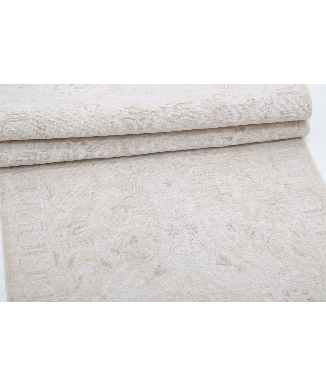 Hand Knotted Fine Serenity Wool Rug - 2'6'' x 10'5'' 2'6'' x 10'5'' (75 X 313) / Gold / Ivory