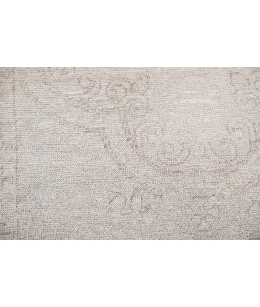Hand Knotted Fine Serenity Wool Rug - 2'8'' x 8'0'' 2'8'' x 8'0'' (80 X 240) / Ivory / Taupe