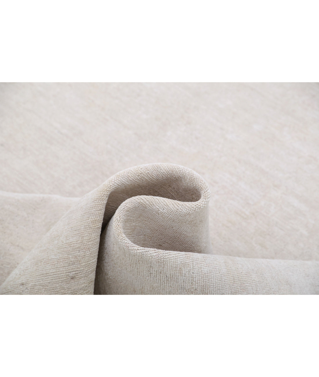 Hand Knotted Fine Serenity Wool Rug - 5'11'' x 8'9'' 5'11'' x 8'9'' (178 X 263) / Ivory / Ivory