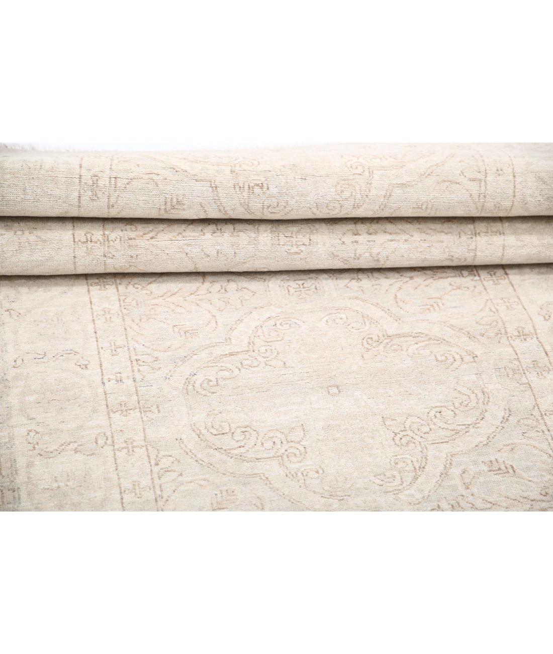 Hand Knotted Fine Serenity Wool Rug - 3'0'' x 10'1'' 3'0'' x 10'1'' (90 X 303) / Grey / Ivory