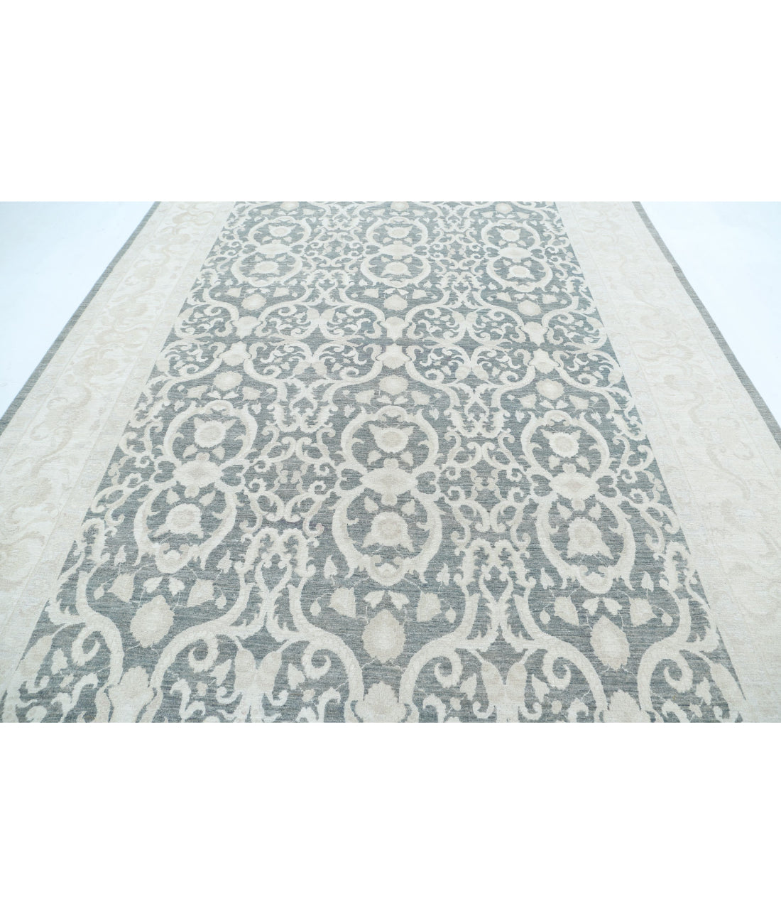 Hand Knotted Fine Serenity Wool Rug - 8'9'' x 12'6'' 8'9'' x 12'6'' (263 X 375) / Grey / Ivory