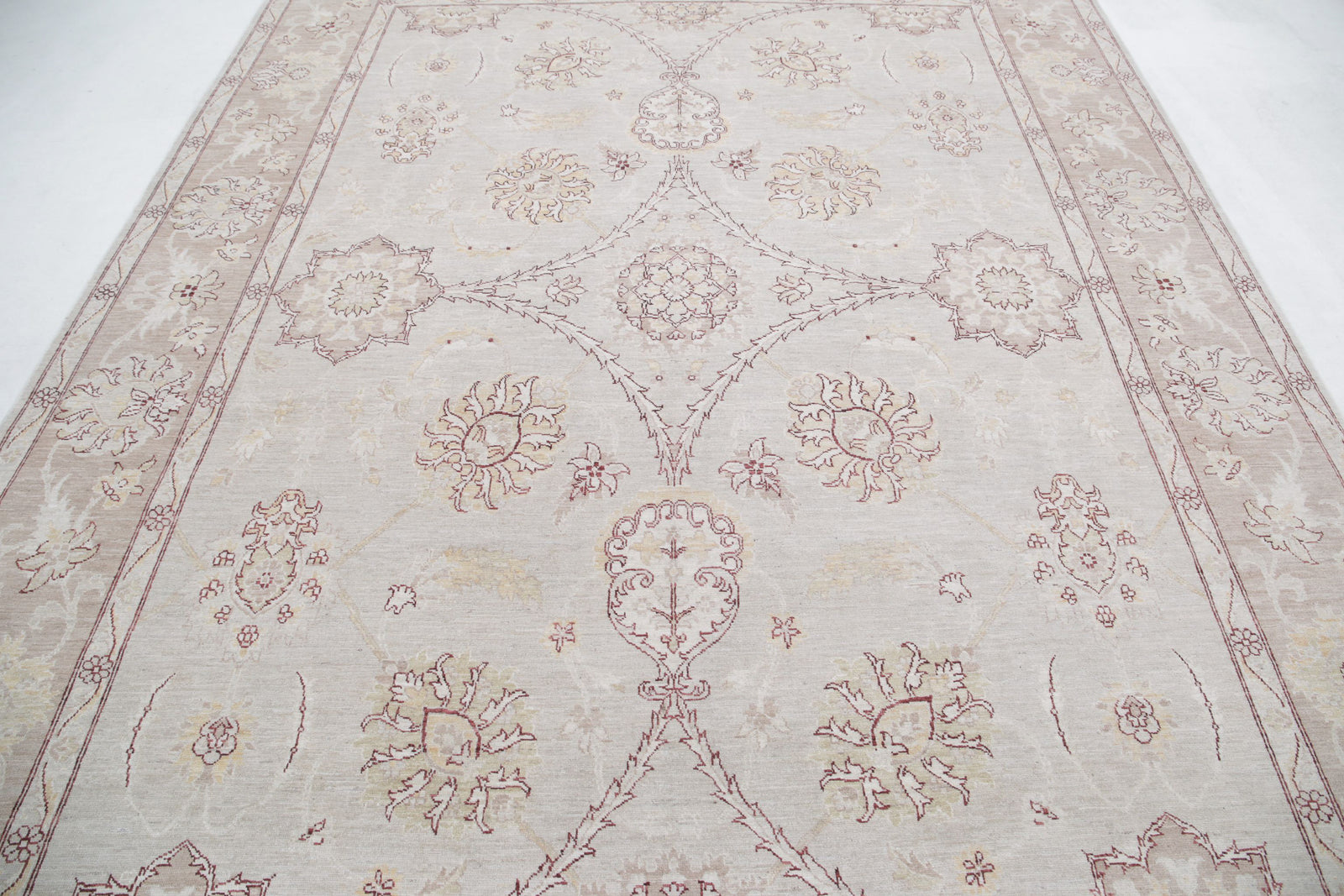 Hand Knotted Fine Serenity Wool Rug - 8'3'' x 10'10''