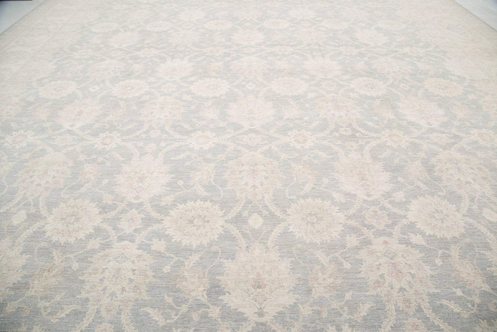 Serenity-hand-knotted-tabriz-wool-rug-5017531-4.jpg