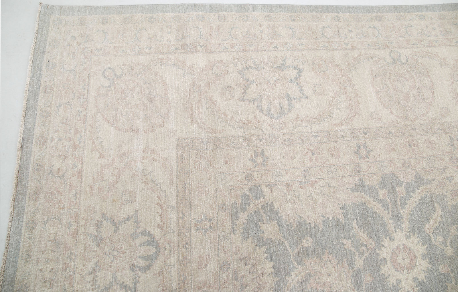 Hand Knotted Fine Serenity Wool Rug - 17'8'' x 22'0''