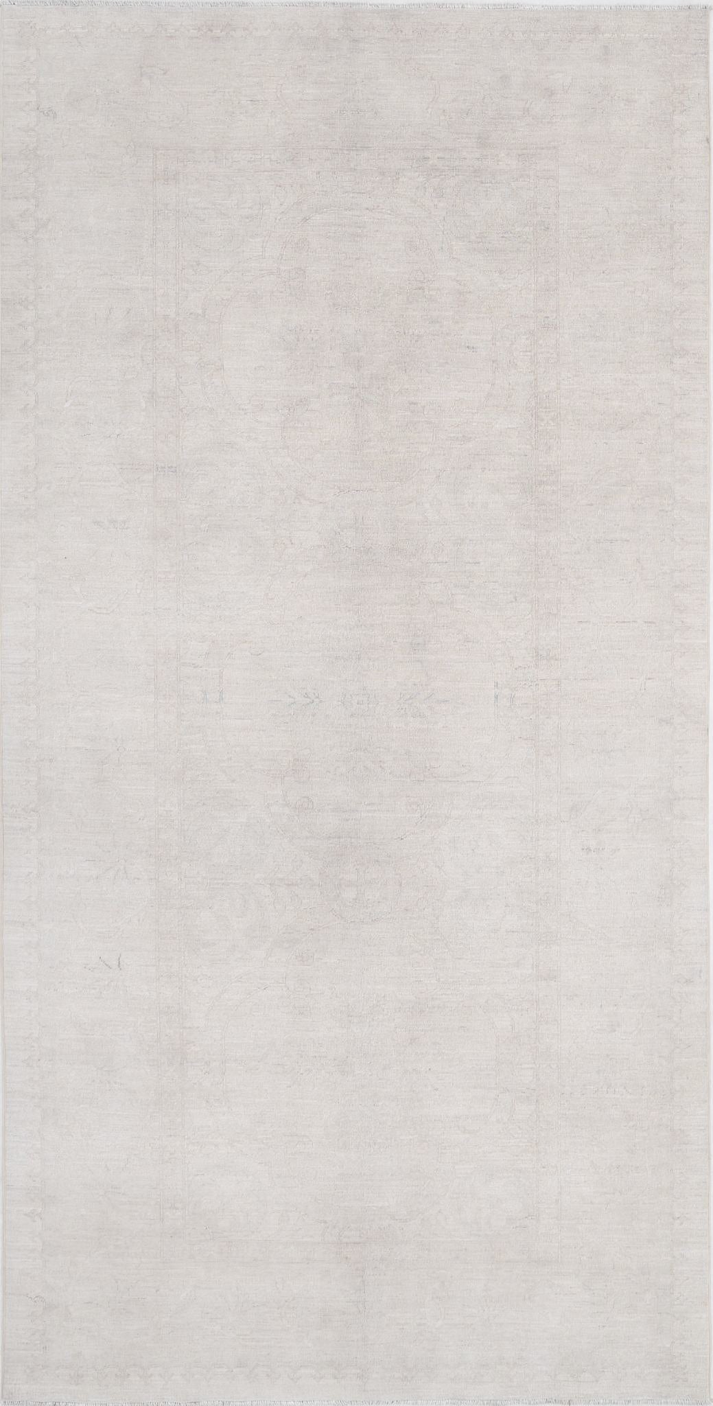 Hand Knotted Fine Serenity Wool Rug - 5'2'' x 10'6''